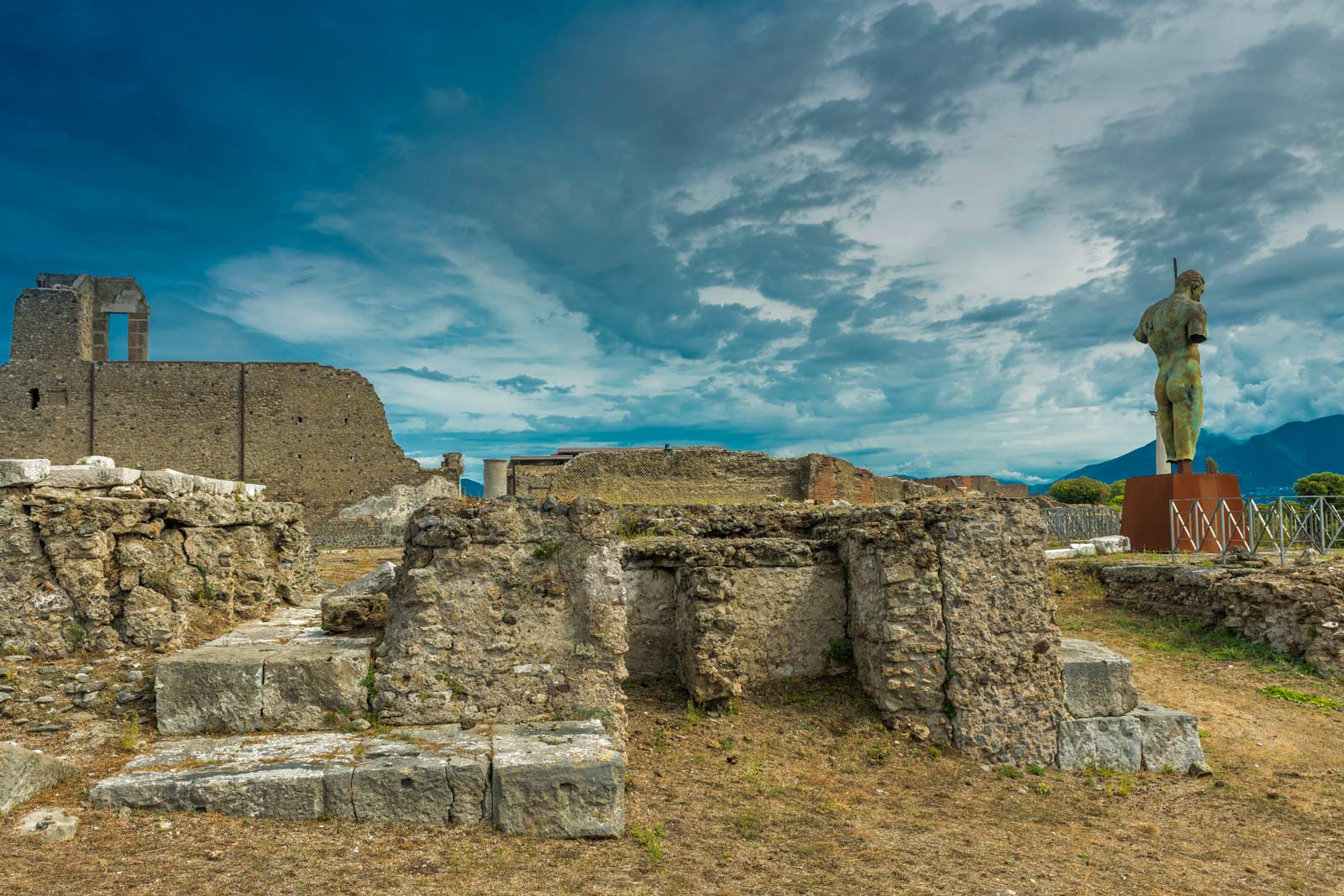 优先入场 — 前往庞贝的往返班车 — 罗马出发 12 小时独立一日游 + 导游讲
