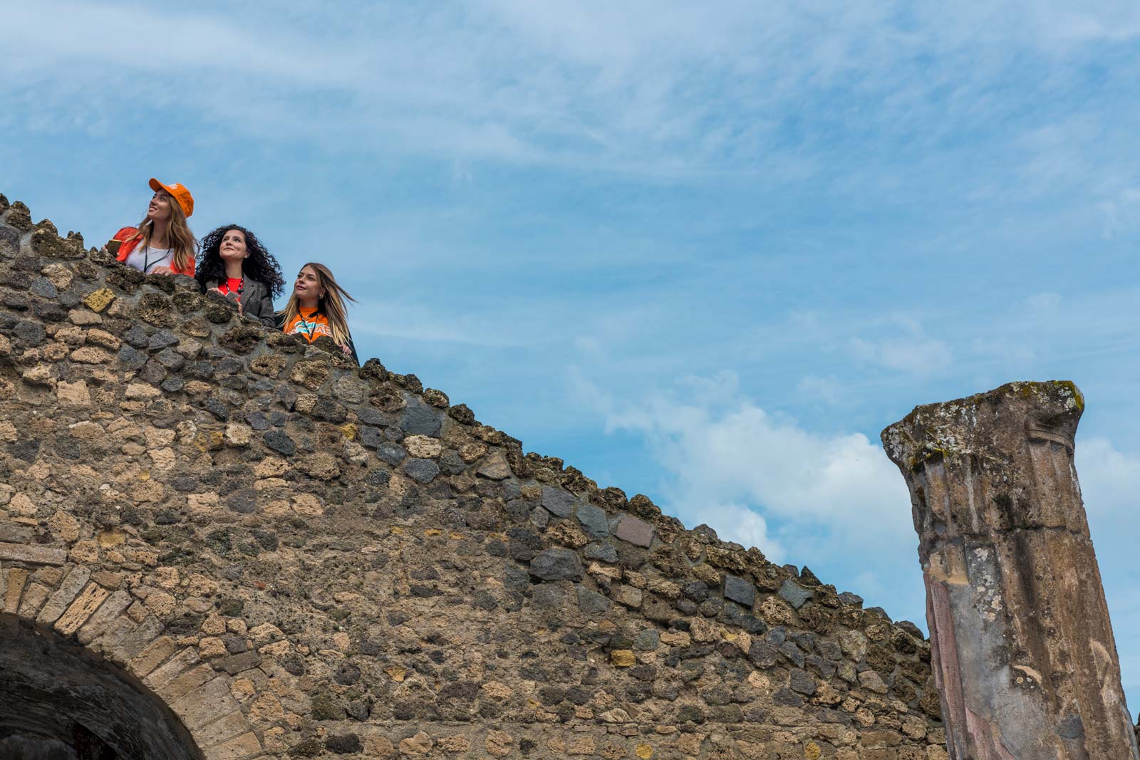 优先入场 — 前往庞贝的往返班车 — 罗马出发 12 小时独立一日游 + 导游讲