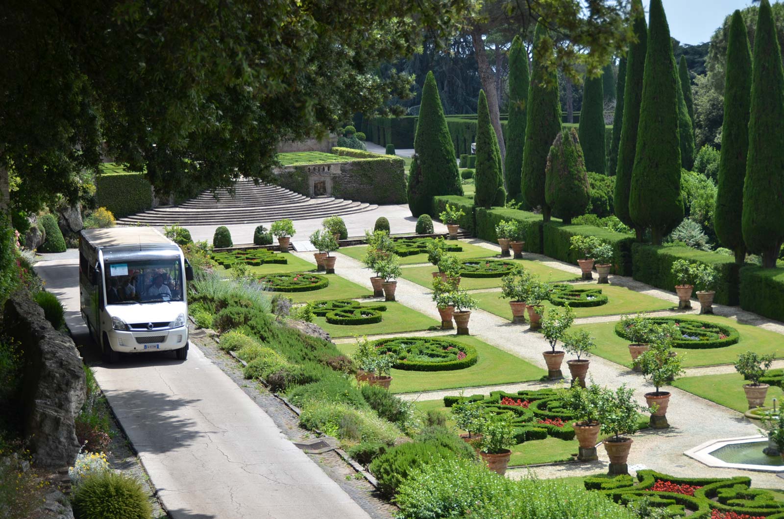 Exclusive Tour of the Pope's Summer Residence in Castel Gandolfo