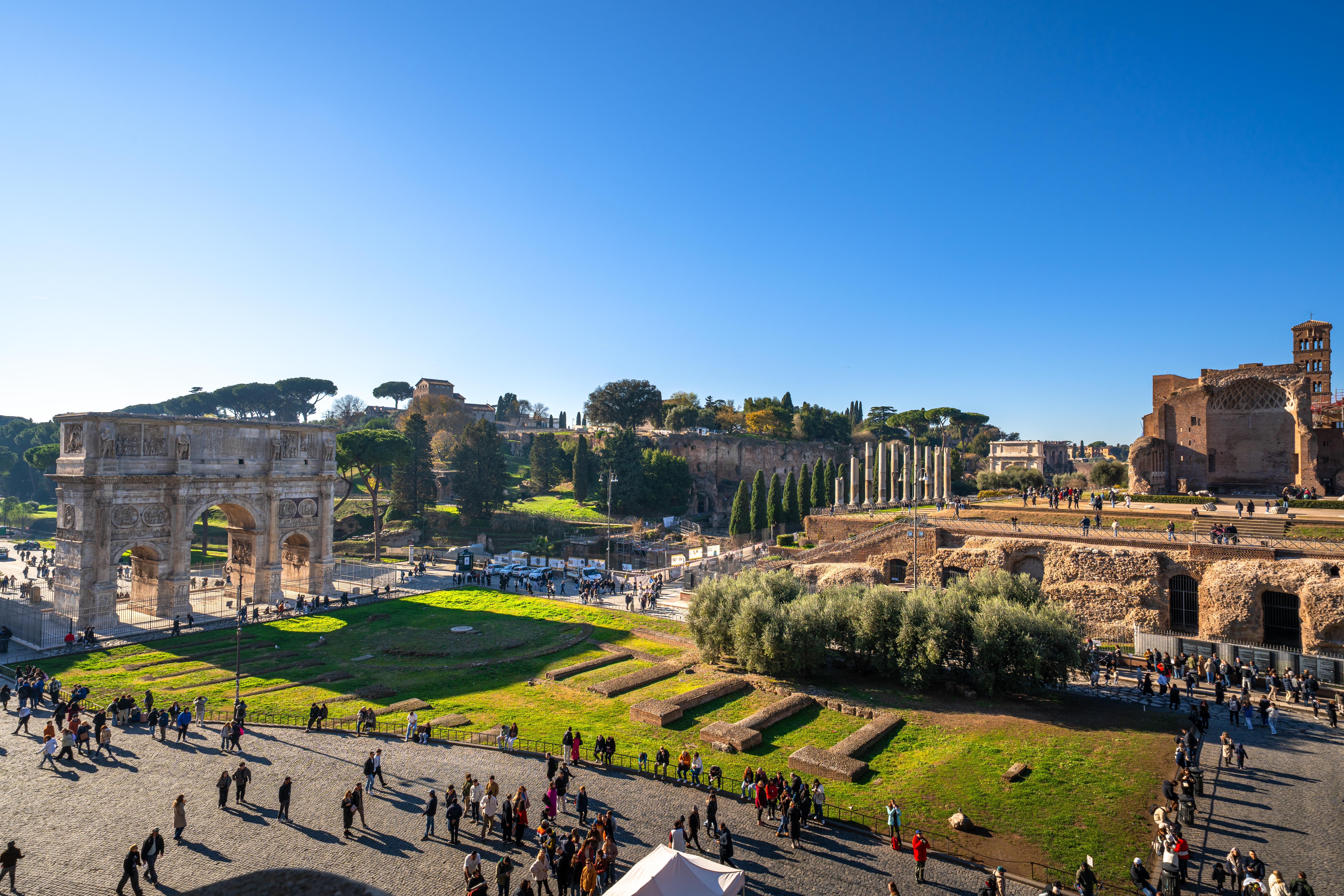 Tour Guidato del Colosseo, accesso alla Porta dei Gladiatori, Foro Romano e Colle del Palatino