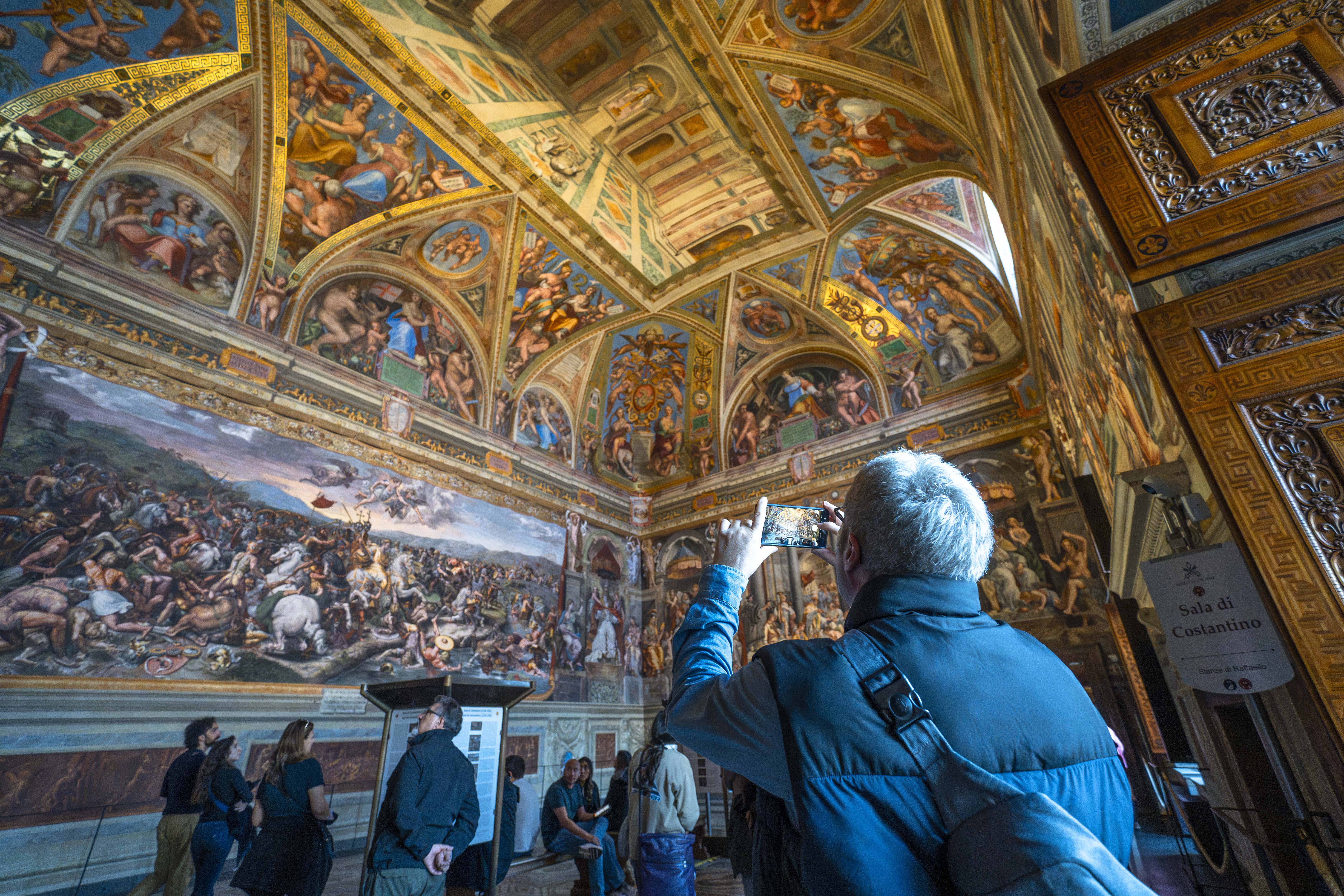 Tour completo del Vaticano salta-la-fila: Musei Vaticani, Cappella Sistina e Basilica di San Pietro.